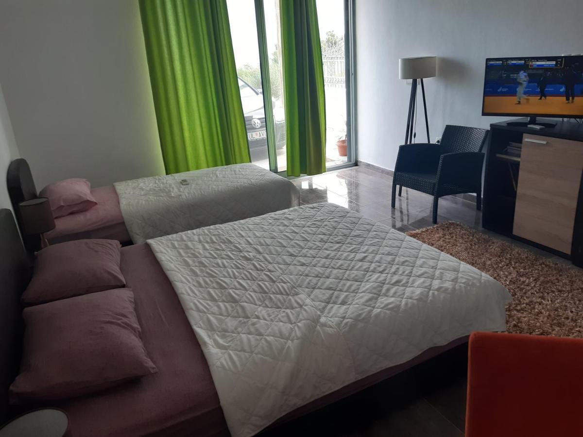 Zara Apartments Ulcinj Exterior photo